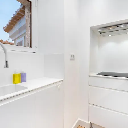 Apartment Whome Modern Alfama Explore W/ Comfort & Style Lisbon